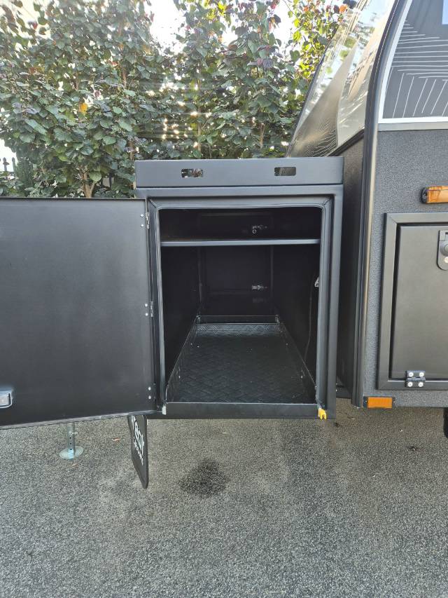 2025 RETREAT ERV 217C CARAVAN