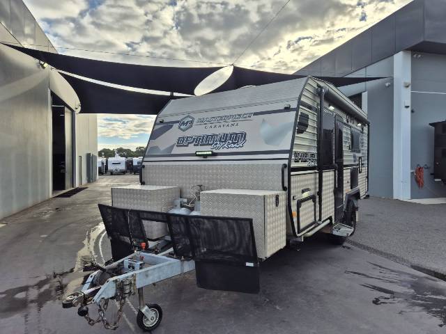 2016 MASTERIECE OPTIMUM 19’6 CARAVAN