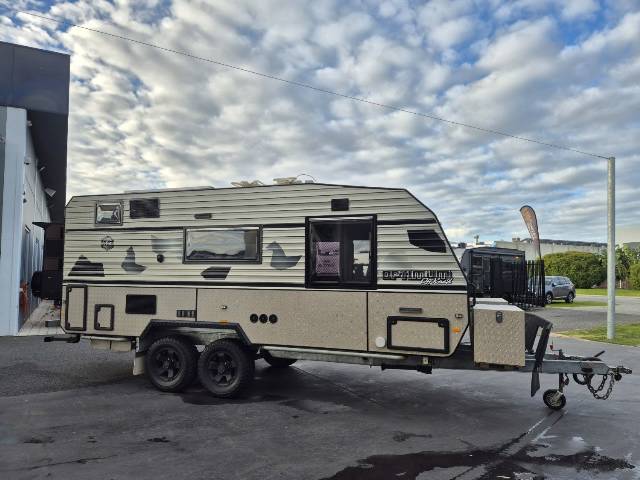 2016 MASTERIECE OPTIMUM 19’6 CARAVAN