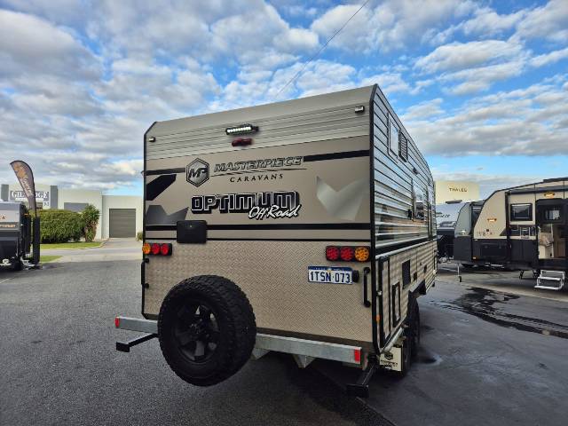 2016 MASTERIECE OPTIMUM 19’6 CARAVAN