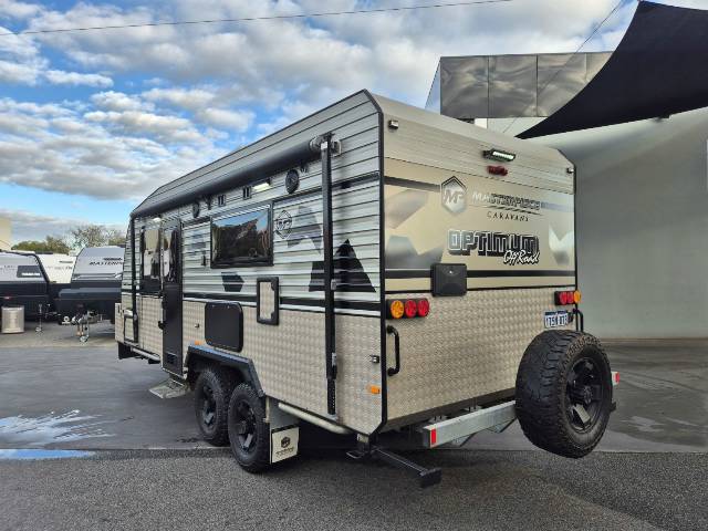 2016 MASTERIECE OPTIMUM 19’6 CARAVAN
