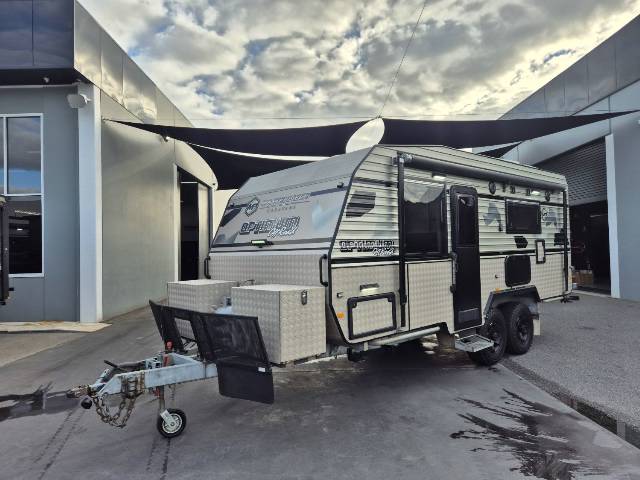 2016 MASTERIECE OPTIMUM 19’6 CARAVAN