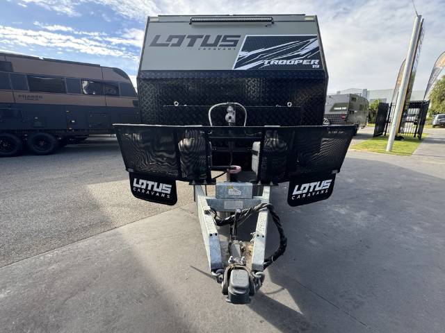 2021 LOTUS CARAVANS TROOPER 19 ‘ FAMILY VAN CARAVAN