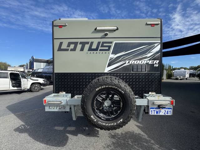 2021 LOTUS CARAVANS TROOPER 19 ‘ FAMILY VAN CARAVAN