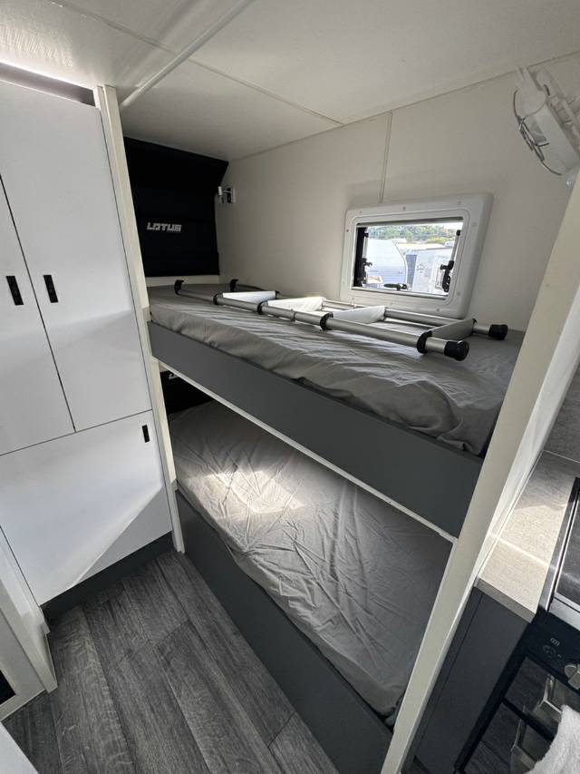2021 LOTUS CARAVANS TROOPER 19 ‘ FAMILY VAN CARAVAN