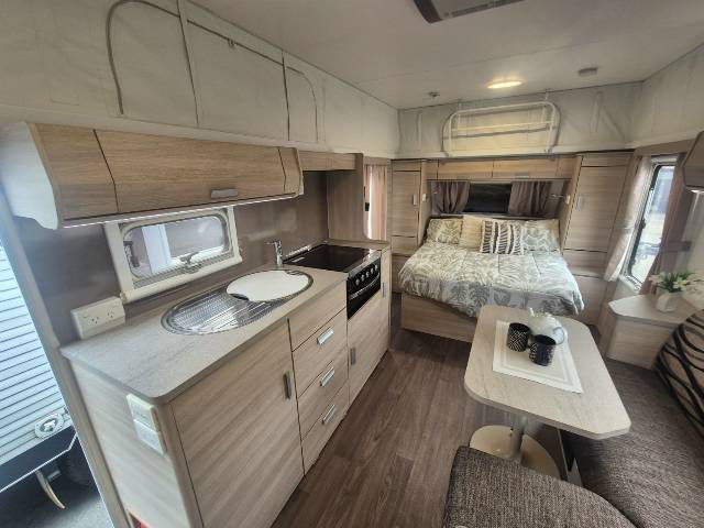 2016 JAYCO JOURNEY OUTBACK 17.55-8 CARAVAN