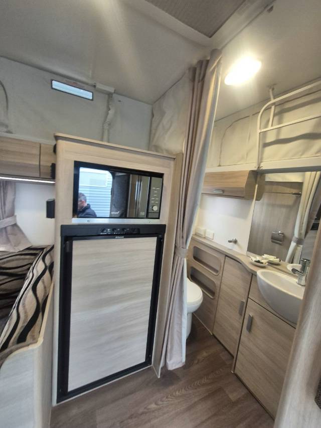 2016 JAYCO JOURNEY OUTBACK 17.55-8 CARAVAN