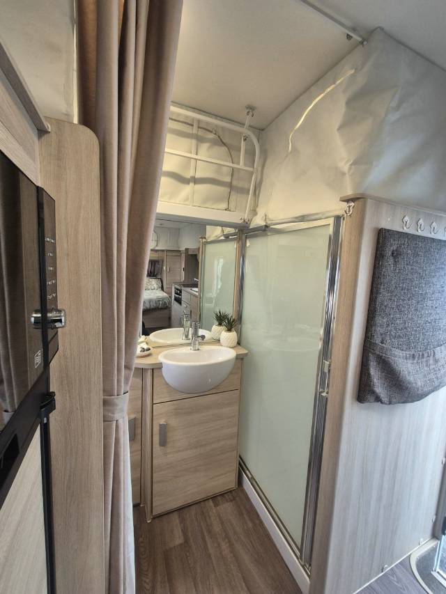 2016 JAYCO JOURNEY OUTBACK 17.55-8 CARAVAN
