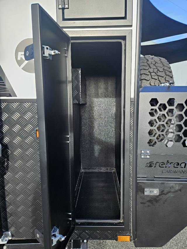2025 RETREAT ERV 199R CARAVAN
