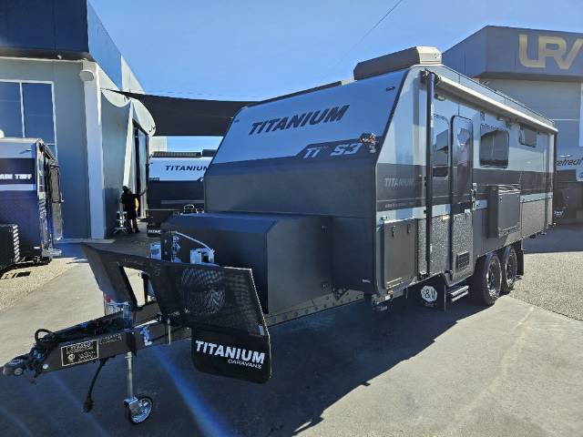 2026 TITANIUM S3 226EWQ 22’6 EW 3BNK+DRAWS CARAVAN