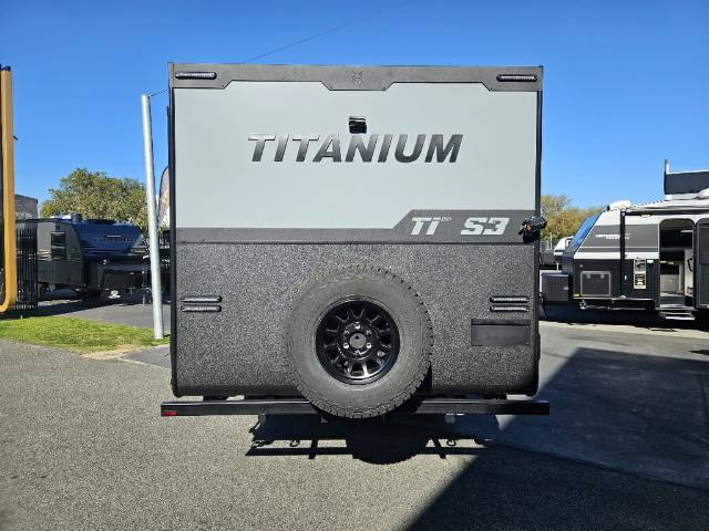 2026 TITANIUM S3 226EWQ 22’6 EW 3BNK+DRAWS CARAVAN