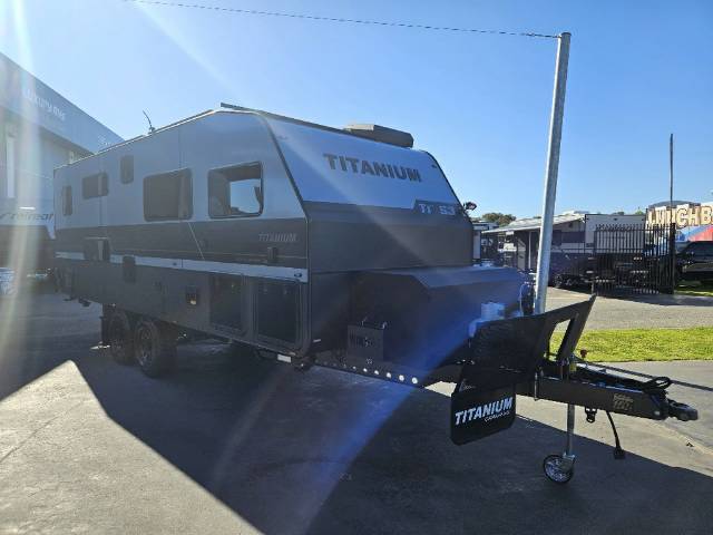 2026 TITANIUM S3 226EWQ 22’6 EW 3BNK+DRAWS CARAVAN