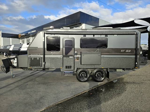 2026 TITANIUM S3 196FD 19’6 FD CARAVAN