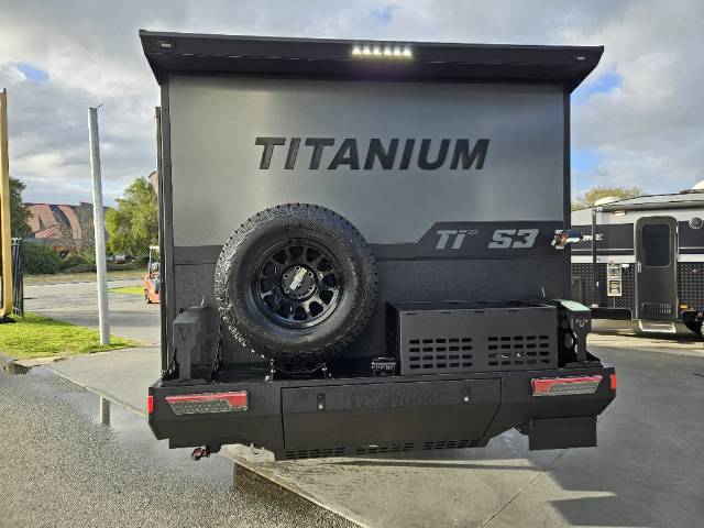 2026 TITANIUM S3 196FD 19’6 FD CARAVAN