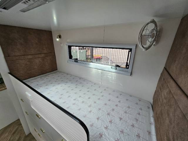 2026 TITANIUM S3 196FD 19’6 FD CARAVAN