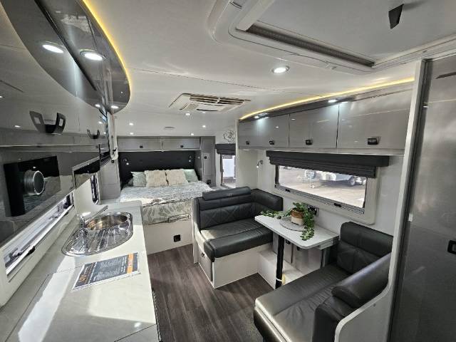 2021 JB SCORPION STING CARAVAN