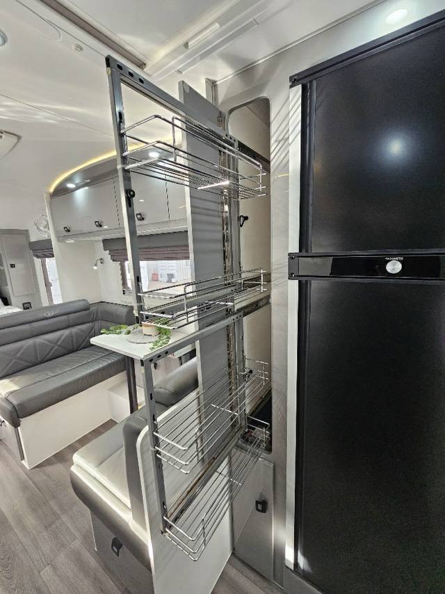2021 JB SCORPION STING CARAVAN