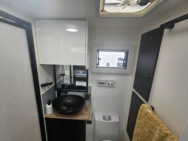2023 RETREAT DAYDREAM 219B SE CARAVAN
