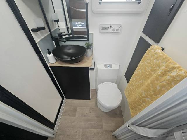 2023 RETREAT DAYDREAM 219B SE CARAVAN