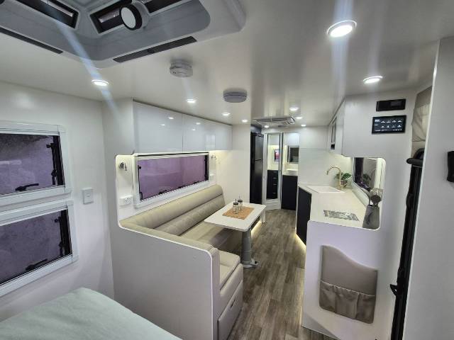 2025 RETREAT FRASER 200C CARAVAN