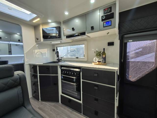 2023 MASTERPIECE OPTIMUM CARAVAN