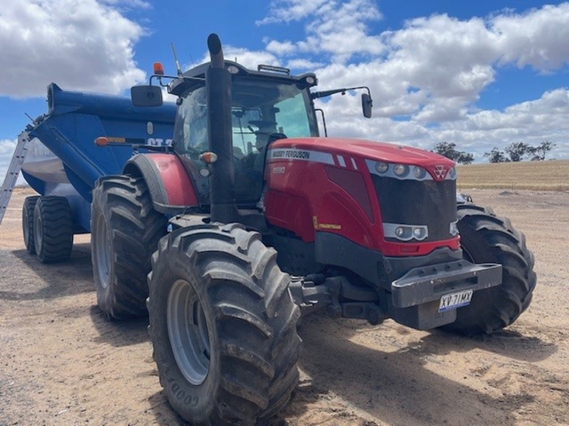  MASSEY FERGUSON 8690 DYNA VT TRACTOR   image