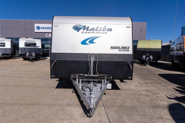 2017 MALIBU SLIDER CARAVAN 