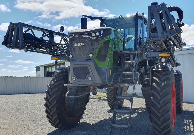  FENDT ROGATOR 937 OPTIPULSE SP SPRAYER  image