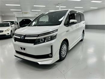 2014 Toyota Voxy for sale - $27,995