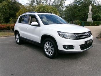 2011 VOLKSWAGEN TIGUAN for sale - $9,988