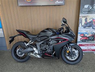 2025 Honda CBR650R E-CLUTCH   image