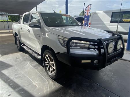 2017 TOYOTA HILUX SR5 DUAL CAB GUN126R
